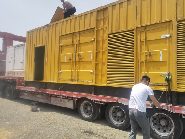 姜堰发电机出租100KW发电机需要什么规格的电缆线？